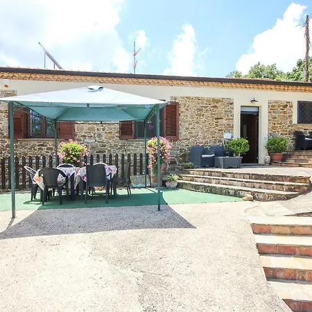 Holiday home 4 Bedroom Beautiful In