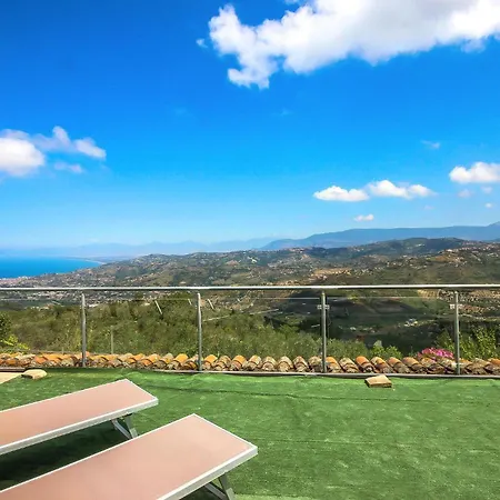 Holiday home 4 Bedroom Beautiful In *